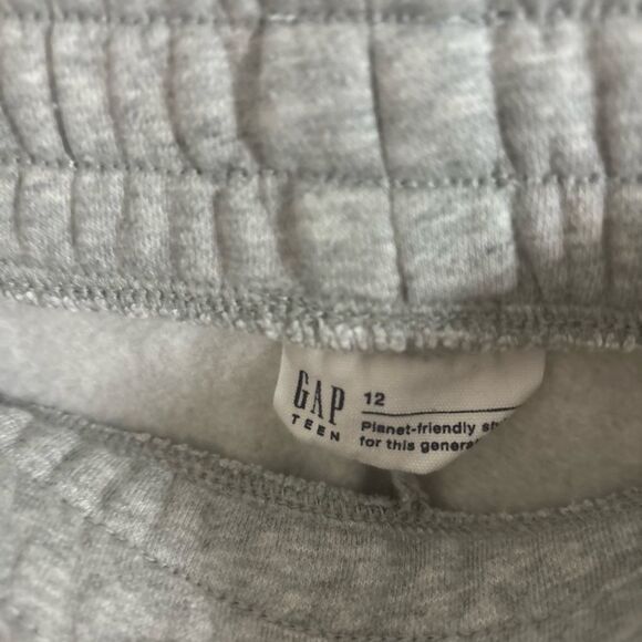 Gap teen size 12 boys Gray/tiedye sweat shorts NWOT BUNDLE OF 2 pairs - Picture 4 of 7